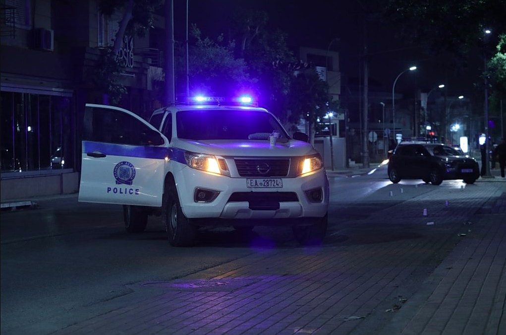 Θρίλερ στην Καλαμάτα: Μπαράζ προσαγωγών για τη δολοφονία στον στάβλο – Τι εξετάζουν οι Αρχές