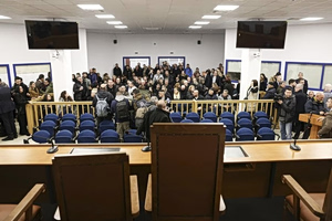 Τέμπη: Το Δημόσιο παραιτείται από την άσκηση ένδικων μέσων για αποζημιώσεις