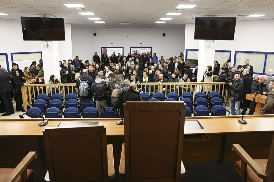 Τέμπη: Το Δημόσιο παραιτείται από την άσκηση ένδικων μέσων για αποζημιώσεις