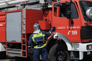 Σε εξέλιξη πυρκαγιά στα Σελλά – Ισχυρή δύναμη της Πυροσβεστικής στο σημείο