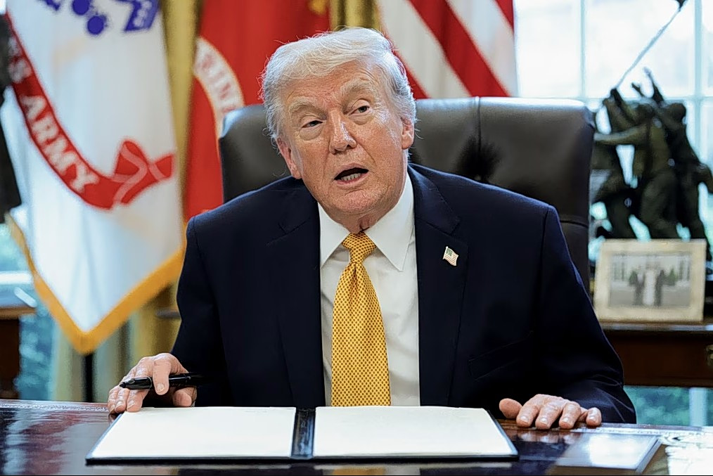 Τραμπ: Το Ιράν θέλει πολύ να κάνει συμφωνία – Πιθανή απόσυρση αμερικανικών δυνάμεων και από Ιταλία-Ισπανία