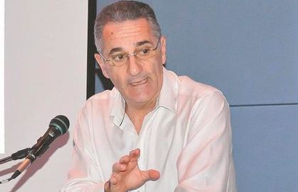 Στυλιανός Στυλιανίδης στα ΝΕΑ: «Ζούμε στην εποχή της τρέλας»