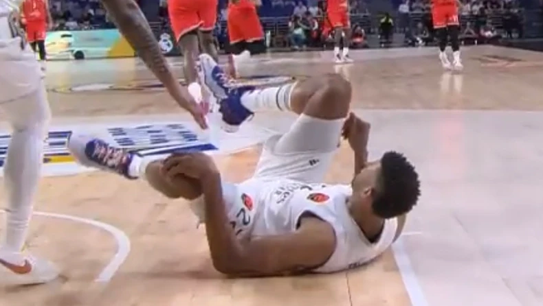 Ρεάλ Μαδρίτης – Χάποελ Τελ Αβίβ: Ανησυχία για Ταβάρες, τραυματίστηκε στο αριστερό γόνατο (vid)