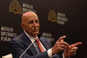 Μπάρακ: Δεν αναφέρομαι στα θέματα Ελλάδας-Τουρκίας, θα μου απαγορεύσουν να ξαναπάω στη Μύκονο