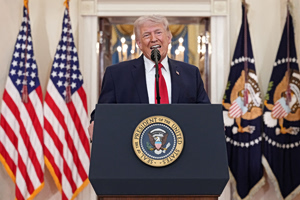 Atlantic: Ποια είναι τα δύο πιθανά σχέδια χερσαίων επιχειρήσεων στο Ιράν που εξετάζει ο Τραμπ