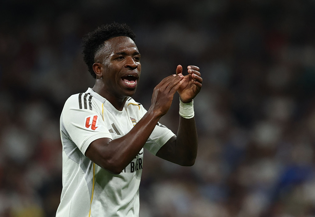 Το ειρωνικό χειροκρότημα του Βινίσιους μετά τον αποκλεισμό της Ρεάλ (vid)