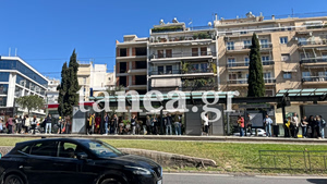 Αποκλειστικό: Τρόμος στη στάση Λ. Βουλιαγμένης: Ακινητοποιήθηκε τραμ – «Δεν έπιαναν τα φρένα» είπε ο οδηγός