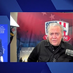 Στιβ Μπάνον: Oι εκλογές του 2020 στις ΗΠΑ «εκλάπησαν» – Υπερδύναμη η Ελλάδα