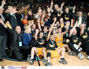 Ευρωπαία ξανά η ΑΕΚ, σειρά πήρε το Σαπόρτα το 2000