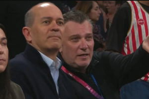 Βιλερμπάν – Ολυμπιακός: Στο πλάι του «Θρύλου» στη Λυών ο Γιώργος Αγγελόπουλος