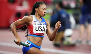 Η Άλισον Φίλιξ επιστρέφει στο ταρτάν στα 40 της με όνειρο να τρέξει στους Ολυμπιακούς Αγώνες του 2028