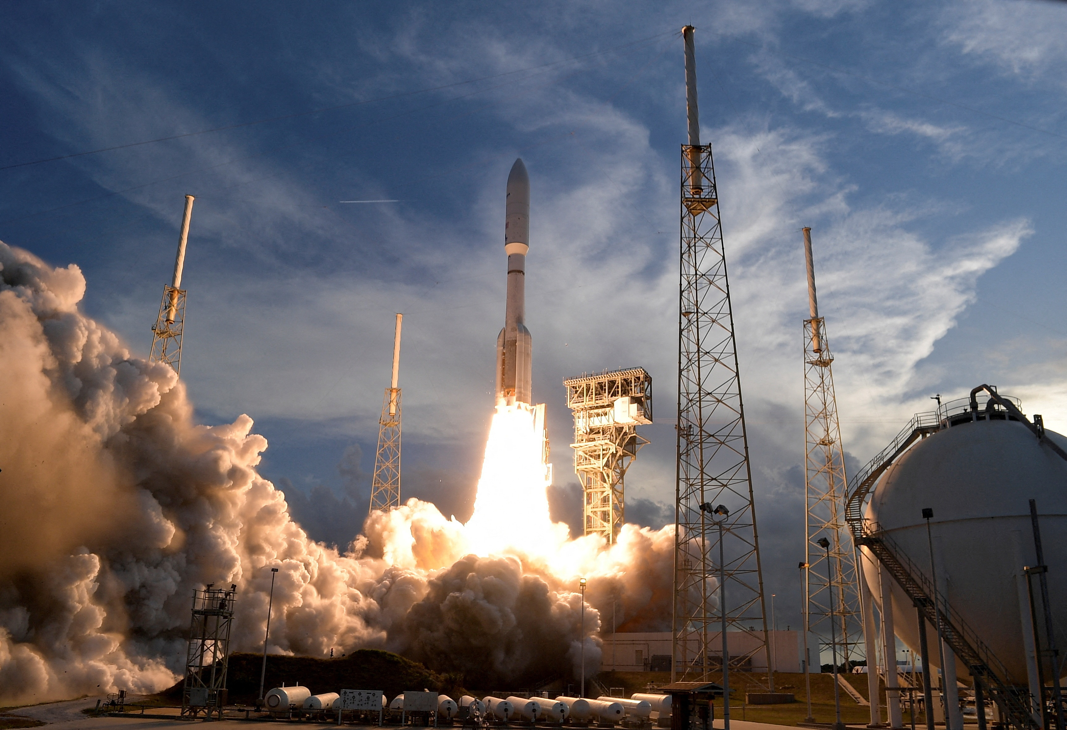 &Eta; Amazon &epsilon;&xi;&alpha;&gamma;&omicron;&rho;ά&zeta;&epsilon;&iota; &tau;&eta;&nu; &epsilon;&tau;&alpha;&iota;&rho;&epsilon;ί&alpha; &delta;&omicron;&rho;&upsilon;&phi;ό&rho;&omega;&nu; Globalstar έ&nu;&alpha;&nu;&tau;&iota; 11,57 &delta;&iota;&sigma;. &delta;&omicron;&lambda;&alpha;&rho;ί&omega;&nu;