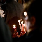 Κατανυκτική ατμόσφαιρα στην Ανάσταση σε όλη τη χώρα – Το μήνυμα Ιερώνυμου για την αβεβαιότητα της σημερινής εποχής