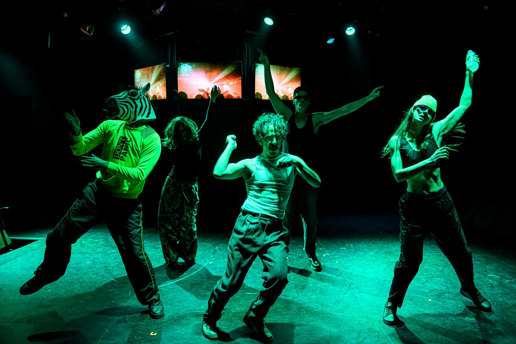 «Απόψε κανείς δεν πεθαίνει: Σεξ – Βία – Εξουσία – Πίστη – Αγάπη»: Μικρές ιστορίες για μεγάλα θέματα