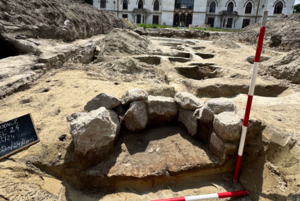 Κρυμμένο για 1.800 χρόνια: Ανακαλύφθηκε υδραγωγείο σε ρωμαϊκό στρατόπεδο στη Σλοβακία