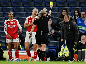 Μαλλιοτράβηγμα χωρίς συνέπεια στο γυναικείο Τσέλσι – Άρσεναλ