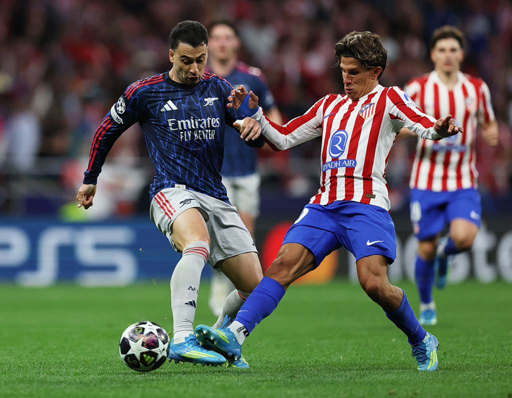 Ένταση στο Ατλέτικο Μαδρίτης – Άρσεναλ: Ο Σιμεόνε αντέδρασε στην ασέβεια του Γουάιτ (vid)