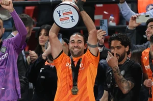 Μπαΐνοβιτς για την κατάκτηση Κυπέλλου του ΟΦΗ: Στους δρόμους ήταν 30.000 άνθρωποι, έκλαιγαν και μας χαιρετούσαν»