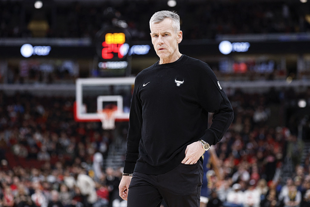 NBA: Τέλος ο Μπίλι Ντόνοβαν από τους Σικάγο Μπουλς