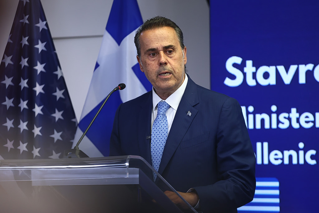 Live η τελετή υπογραφής της σύμβασης γεώτρησης για το Block 2 ‎στο Ιόνιο