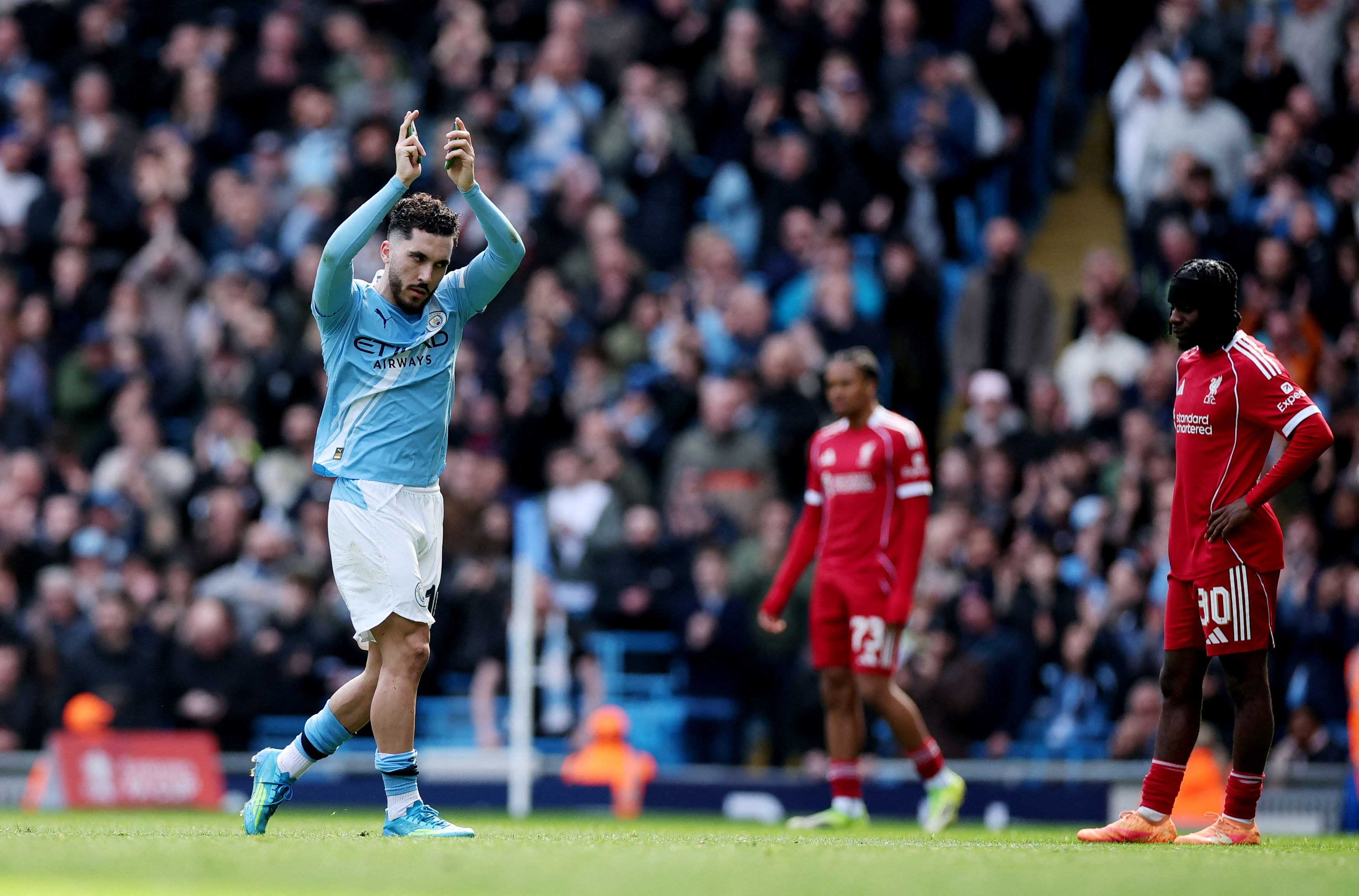 &Omicron; &Rho;&alpha;ϊά&nu; &Sigma;&epsilon;&rho;&kappa;ί έ&chi;&epsilon;&iota; &mu;&iota;&kappa;&rho;ό &alpha;&delta;&epsilon;&rho;&phi;ό &mu;&epsilon; &tau;&omicron; ό&nu;&omicron;&mu;&alpha; &kappa;&alpha;&iota; &tau;&alpha; &chi;&alpha;&rho;&alpha;&kappa;&tau;&eta;&rho;&iota;&sigma;&tau;&iota;&kappa;ά &tau;&omicron;&upsilon;&hellip; &Alpha;&zeta;ά&rho; (vid)