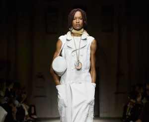 Επιλέξτε το χρώμα της αγνότητας για την Ανάσταση και την ημέρα της Λαμπρής: Λευκά, υπέροχα,  μοναδικά!