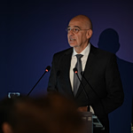 Βολές Δένδια κατά της Άγκυρας – «Η Ελλάδα δεν είναι και δεν πρέπει να γίνει τουρκοκεντρική»