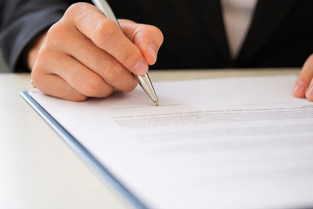 Κληρονομιές: Πώς αλλάζουν οι ιδιόγραφες διαθήκες – Πότε απαιτείται έλεγχος γνησιότητας