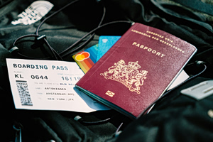 Τέλος οι σφραγίδες στα διαβατήρια: Τι αλλάζει από αύριο, 10 Απριλίου, σε 29 αεροδρόμια της Ευρώπης