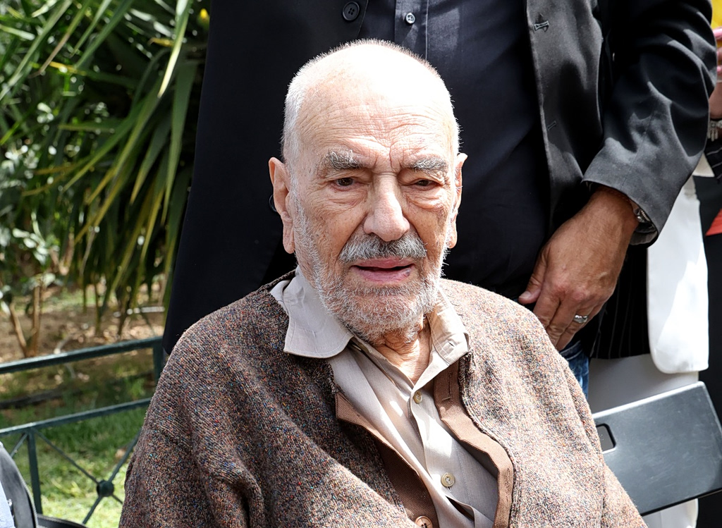 Συγκλονίζει ο Δημήτρης Καλλιβωκάς: «Ψάχνω τρόπο να φύγω από τη ζωή, κουράστηκα…»