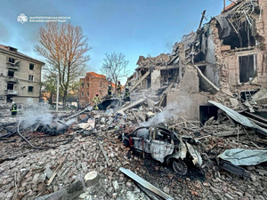 Ρωσικές δυνάμεις βομβαρδίζουν το Ντνίπρο και άλλες περιοχές της Ουκρανίας