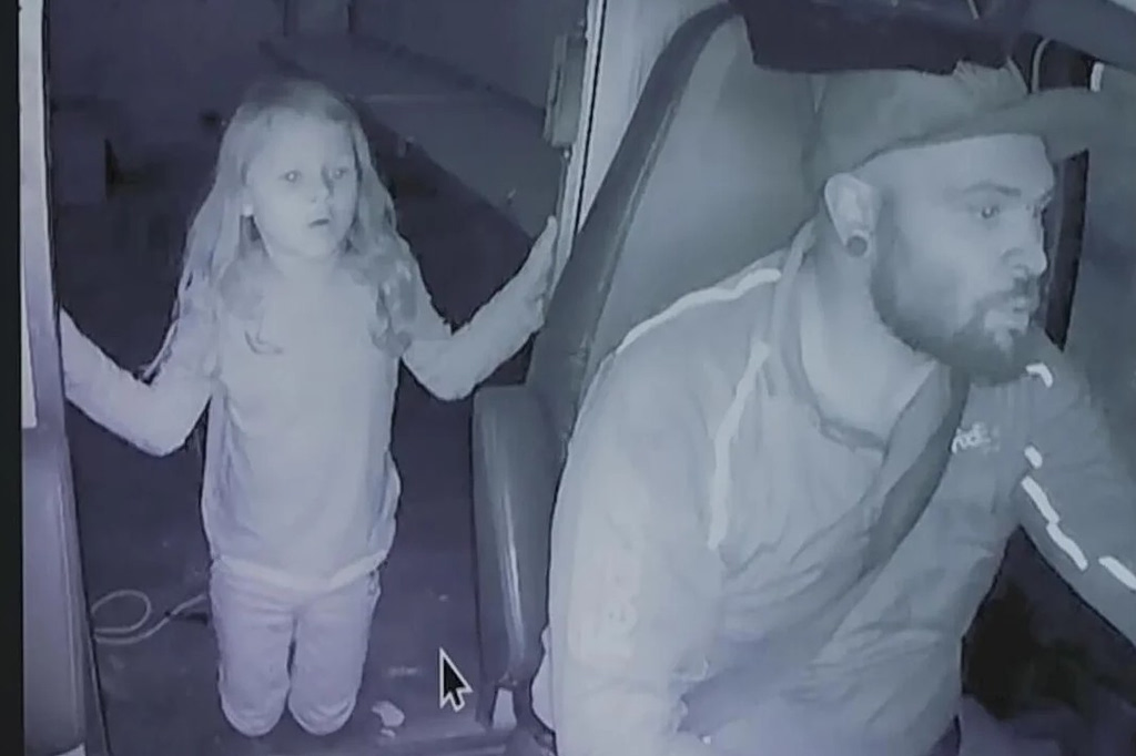 Σοκ στο Τέξας: Τραγουδούσε το «Jingle Bell Rock» ενώ σκότωνε την 7χρονη Αθηνά