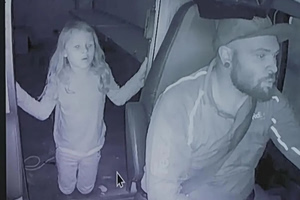 Σοκ στο Τέξας: Τραγουδούσε το «Jingle Bell Rock» ενώ σκότωνε την 7χρονη Αθηνά