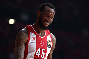 Ολυμπιακός – Μονακό: Το «block party» του Ντόντα Χολ (vid)