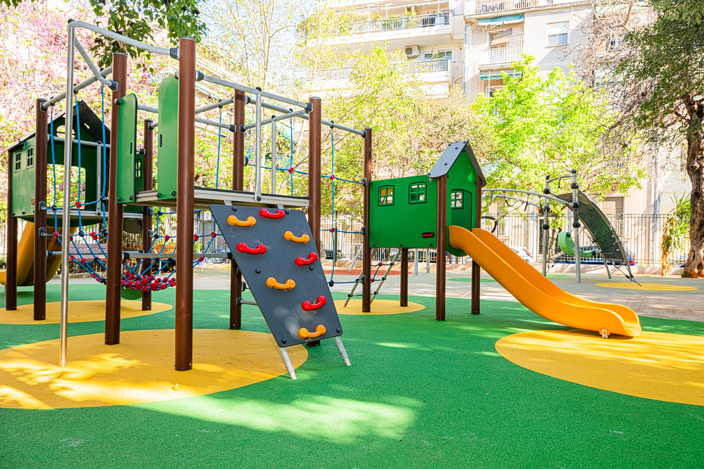 Νέα παιδική χαρά Αθήνας