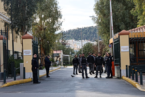 Πρωτοδικείο Αθηνών: Επίσκεψη της Ένωσης Δικαστών και Εισαγγελέων μετά την επίθεση του 89χρονου