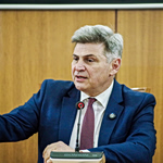 Στο ΠΑΣΟΚ ο Νίκος Φαραντούρης – «Ενώνω τη φωνή μου για διαφάνεια και πολιτική αλλαγή»