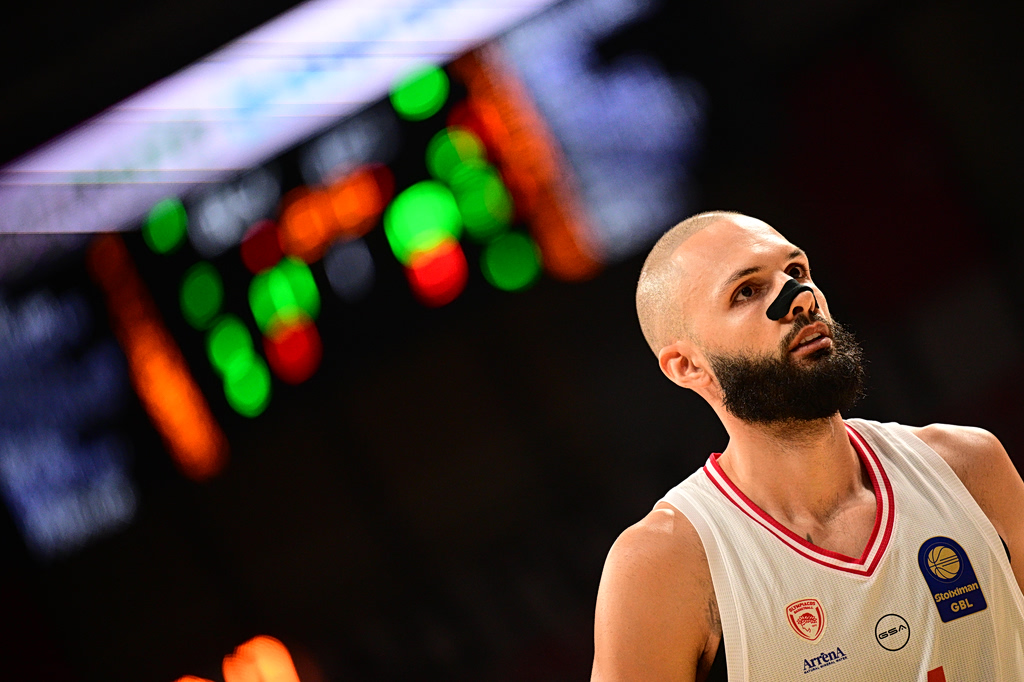 Αιχμηρή απάντηση του Φουρνιέ στον Ναν: «Το να μιλάς υποτιμητικά για κάποιον δεν σε κάνει καλύτερο»