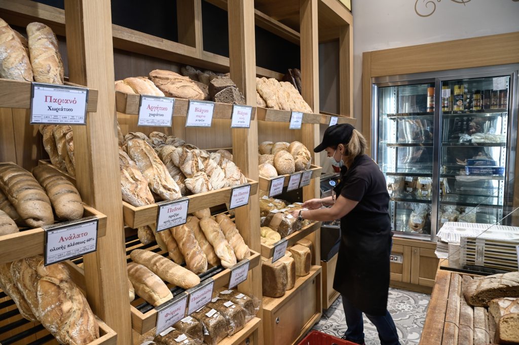 «Ασφυκτιούν» οι φούρνοι της γειτονιάς