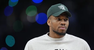 Σκιά στις σχέσεις Μπακς–Γιάννη: Τι αναφέρει το NBA για την απουσία του