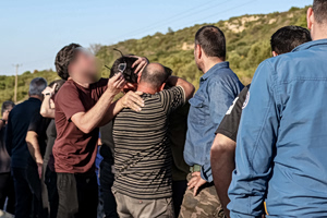 Σκηνές αρχαίας τραγωδίας με συγγενείς της Ελευθερίας Γιακουμάκη στην περιοχή που βρέθηκε νεκρή