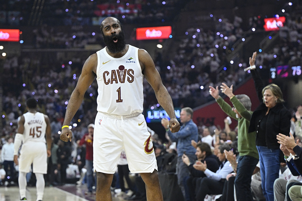 NBA: Μία νίκη μακριά από την πρόκριση οι Καβαλίερς – «Ζωντανοί» οι Ρόκετς και Πίστονς