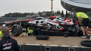 Formula1: Τους βάζουν χέρι μετά το ατύχημα του Μπέρμπαν