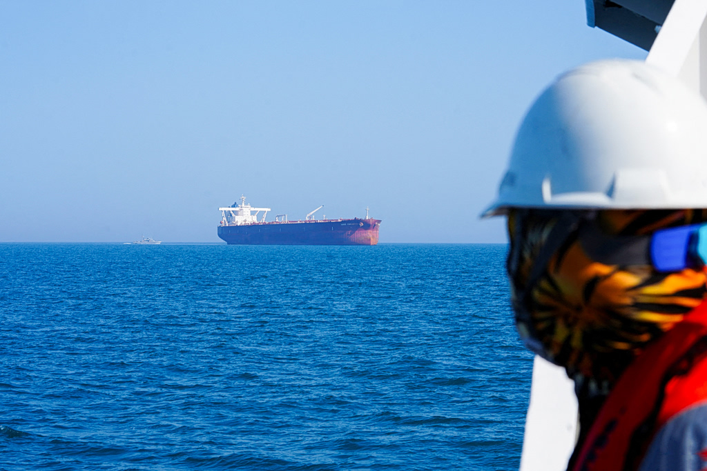 Διαψεύδει το υπουργείο Ναυτιλίας την κατάσχεσης του πλοίου «Epaminondas» από τους Φρουρούς της Επανάστασης