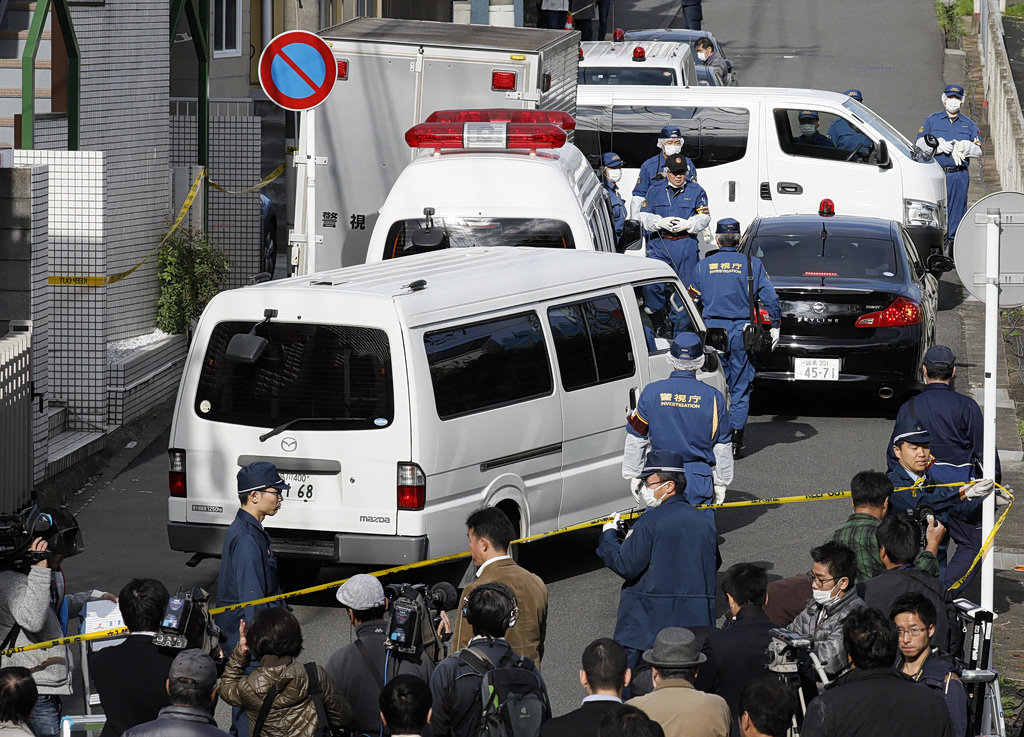 Τρόμος στο Τόκιο: Άνδρας οπλισμένος με σφυρί τραυμάτισε δυο παιδιά – Ψέκασε με άγνωστη ουσία τρεις αστυνομικούς