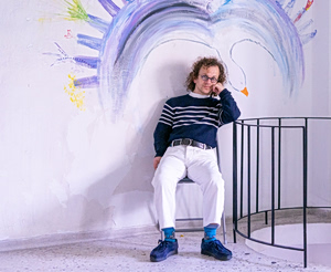 Πού πηγαίνει, λοιπόν,μια παράσταση όταν τελειώνει; Ο Ηλίας Κουνέλας μιλά στα «ΝΕΑ»