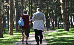 Το δυσβάστακτο βάρος της τέταρτης ηλικίας – Τα τέσσερα κυρίαρχα μοντέλα και η ανυπαρξία κρατικής μέριμνας