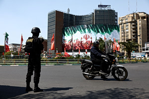 CIA: Κανένα σημάδι κατάρρευσης του ιρανικού καθεστώτος παρά τα συνεχή πλήγματα