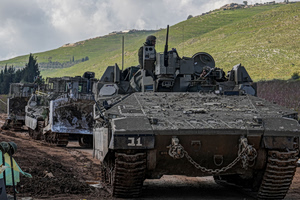 Τραμπ: Αν παραβιαστεί η συμφωνία, οι μάχες θα ξαναρχίσουν, «παραμένουμε στην περιοχή» – Εκεχειρία τρόμου στη Μέση Ανατολή