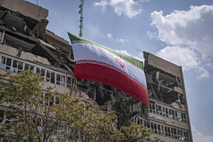 New York Times:  Οι στρατηγοί των Φρουρών της Επανάστασης ασκούν την εξουσία στο Ιράν